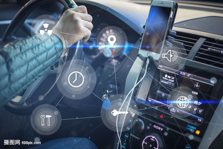 ”天海电子高速事业部研发经理张震华介绍