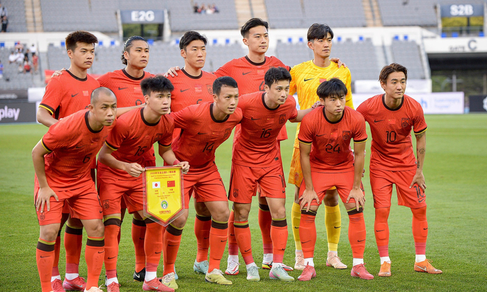 22岁中国球员何小珂无球可踢 职业生涯陷入低谷