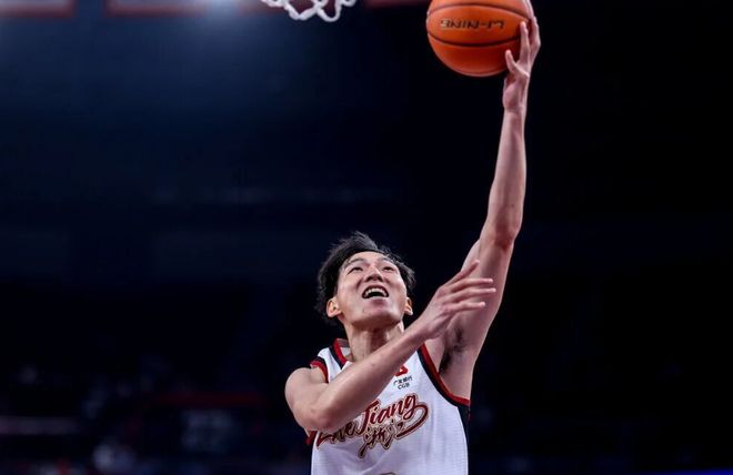 浙江客场不敌同曦 郭昊文28+8+8引领逆转