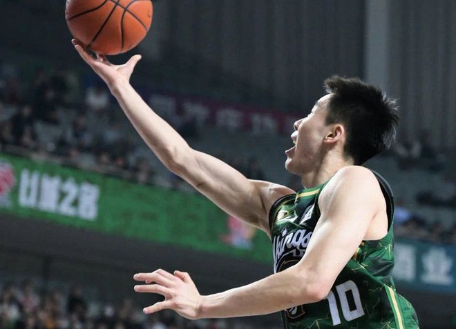 浙江客场不敌同曦 郭昊文28+8+8引领逆转