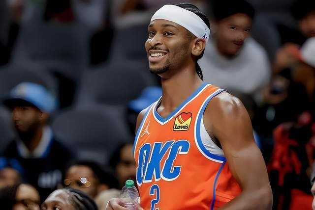 NBA常规赛巅峰对决：五位球星数据霸榜最佳一阵