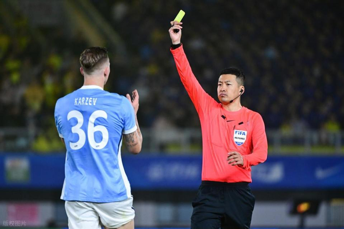 青岛西海岸成深圳新鹏城心魔 戴维森绝杀再证克